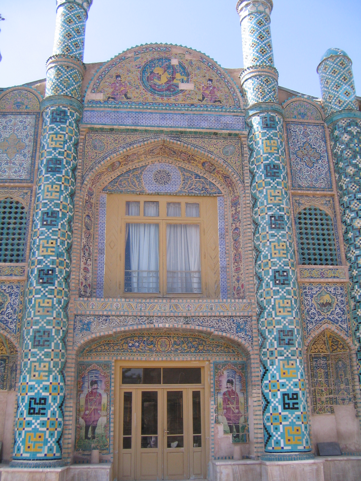 Mofakham Mirror house 