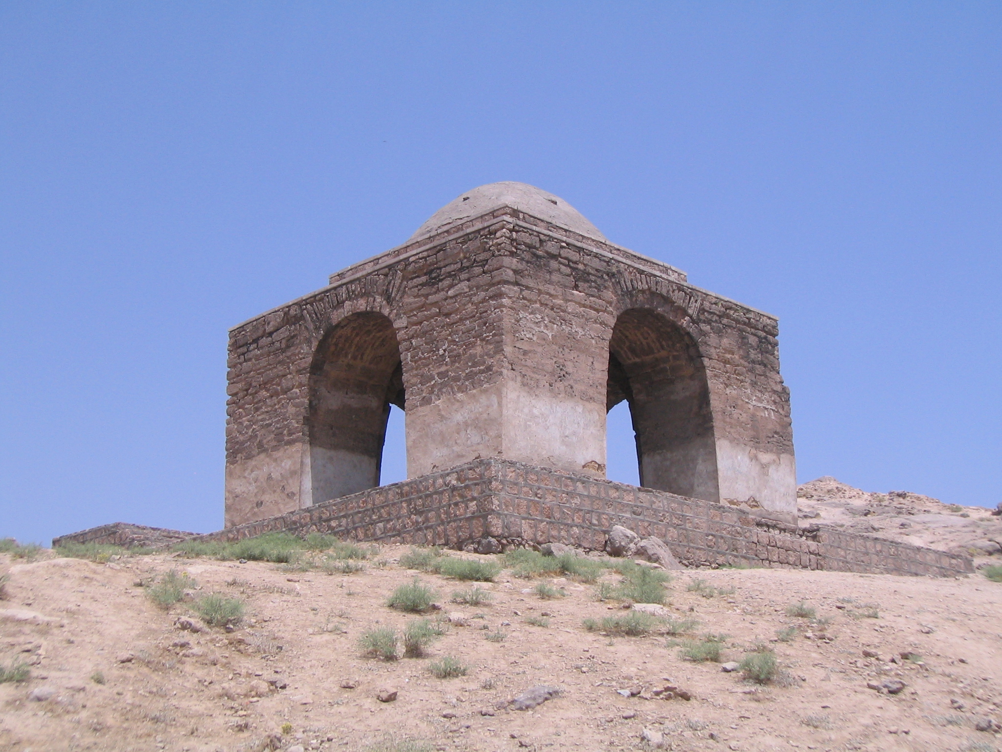 Fire temple of Niasar 